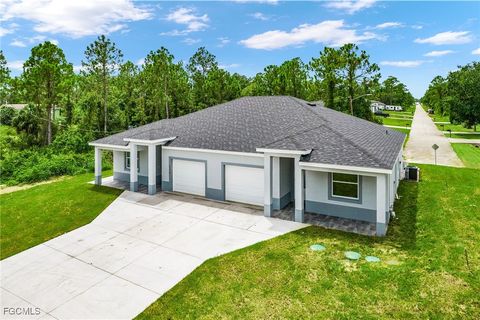 Tiny photo for 913 E 12th Street, Lehigh Acres, FL 33972 (MLS # 2025017300)