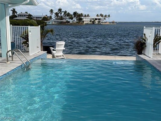 4743 PINE ISLAND RD NW, MATLACHA, FL 33993 - Image 652ec85b1cd4e9f56ebb5447cb4d3990/455636408