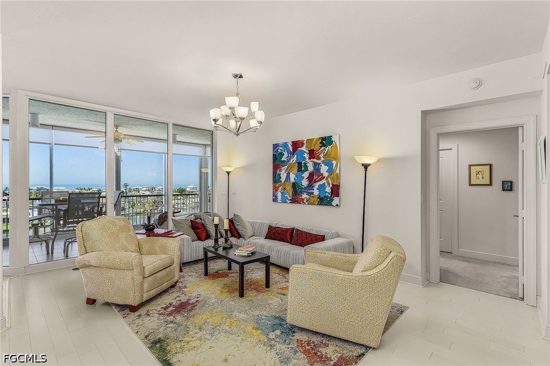 4192 Bay Beach Lane 872