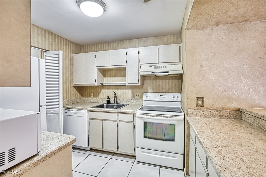 6494 Royal Woods Drive 2