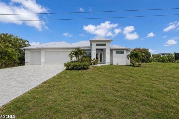 3818 SW 17TH AVE, CAPE CORAL, FL 33914 - Image 65e3bd05abaebea82ed92e4ec83fb8e9/3324859605