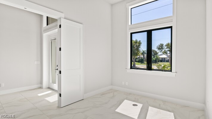 2133 Cape Coral Parkway W