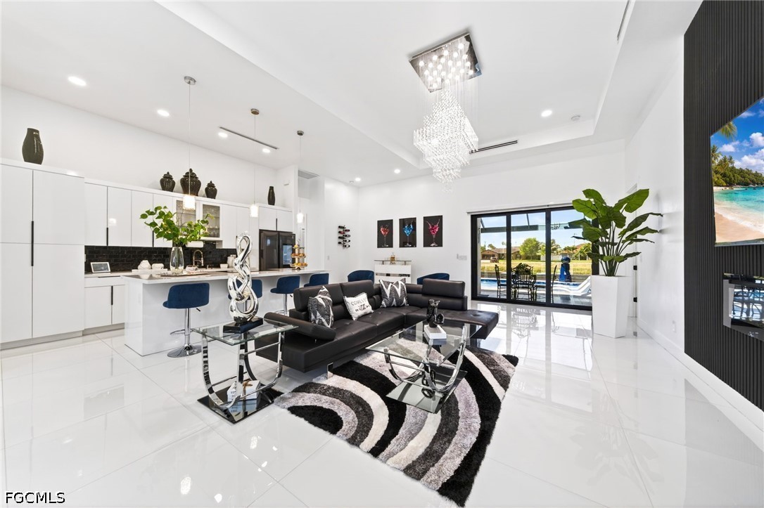 710 SW 12th Terrace