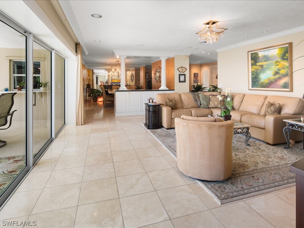 10 Sabre Lane