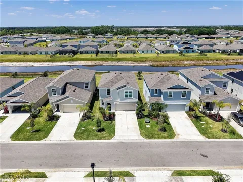 MLS: 225032551