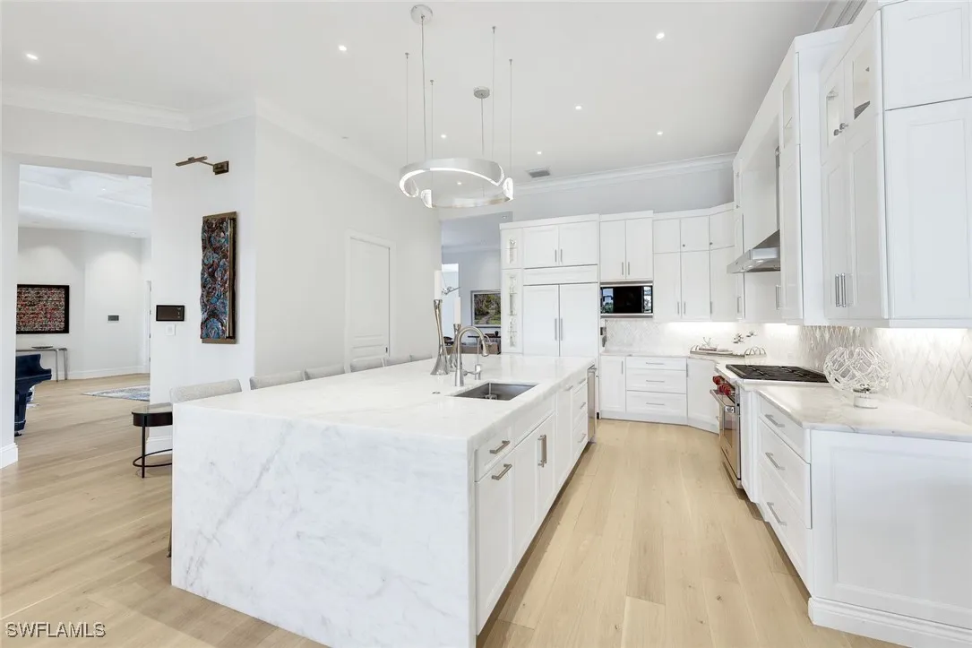 Bonita Springs, Florida, 34134, United States, 4 Bedrooms Bedrooms, ,5 BathroomsBathrooms,Residential,Active,2007884