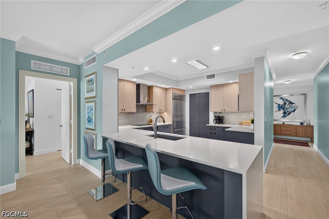 3000 Oasis Grand Boulevard 2807