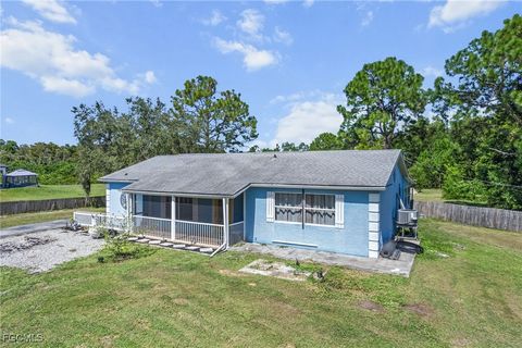 4121 16th Avenue NE Naples FL 34120