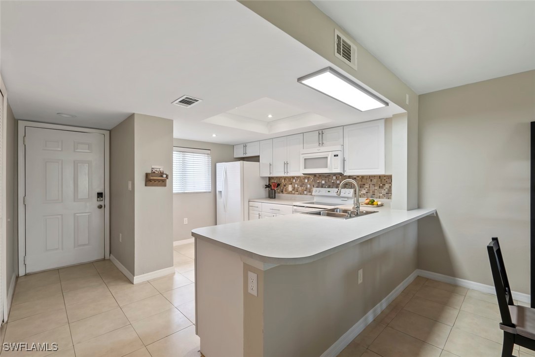 138 Cypress Way E 404