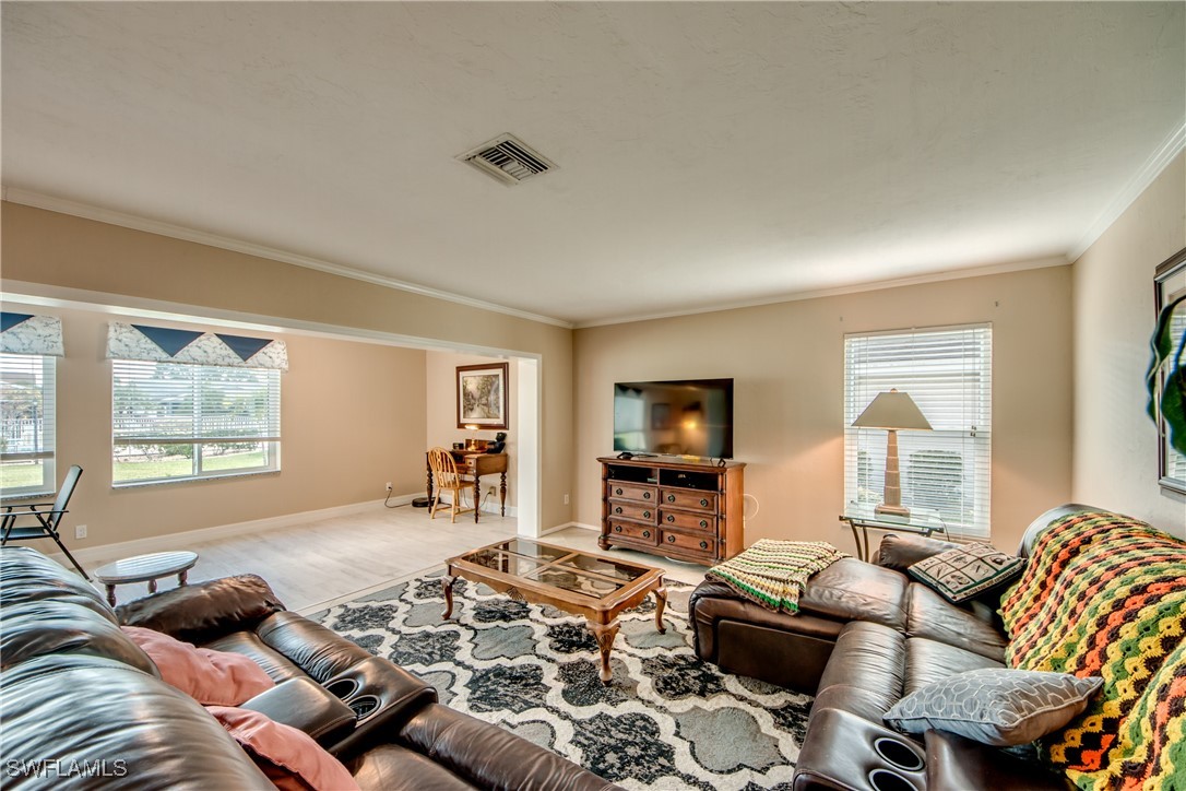 5672 Balkan Court