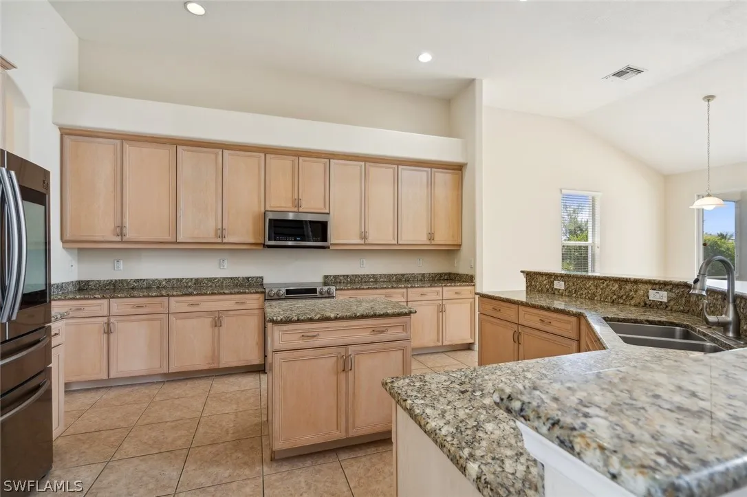 Cape Coral, Florida 33993, United States, 4 Bedrooms Bedrooms, ,3 BathroomsBathrooms,Residential,Active,53625