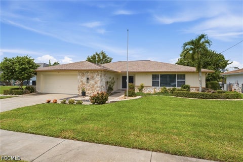 Photo of 4557 Gulf Avenue, North Fort Myers, FL 33903 (MLS # 2026038957)