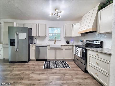 Tiny photo for 2524 NE 5th Place, Gainesville, FL 32641 (MLS # 2026026892)