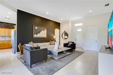 757 12TH Street NE Naples FL 34120