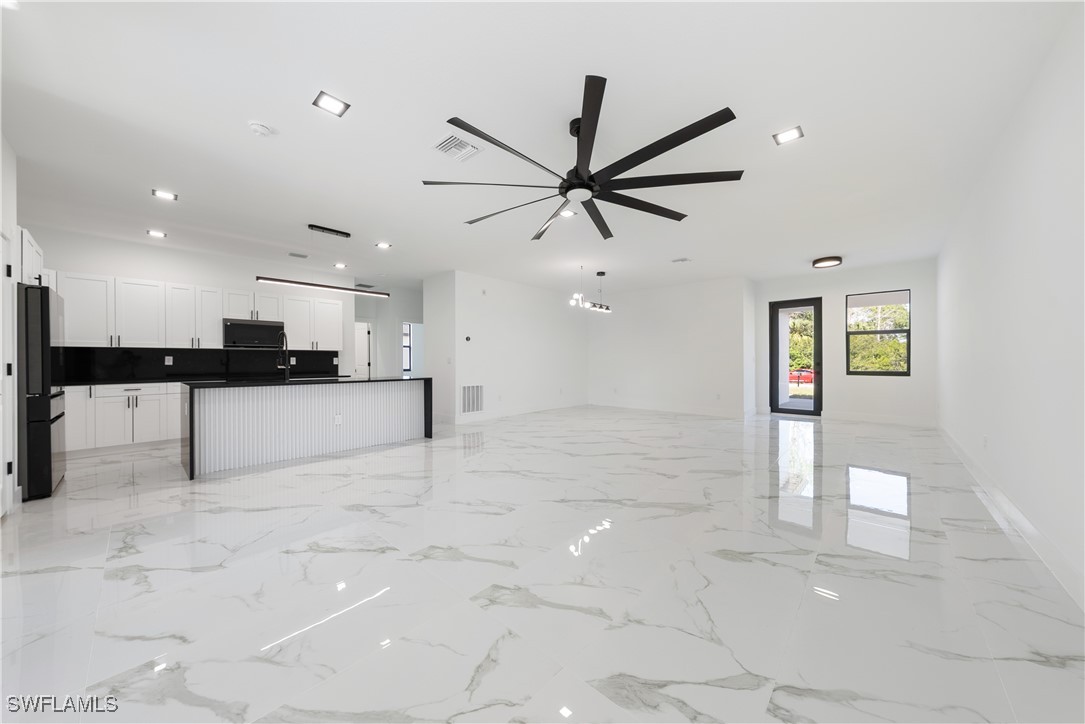 739 Woodcrest Drive