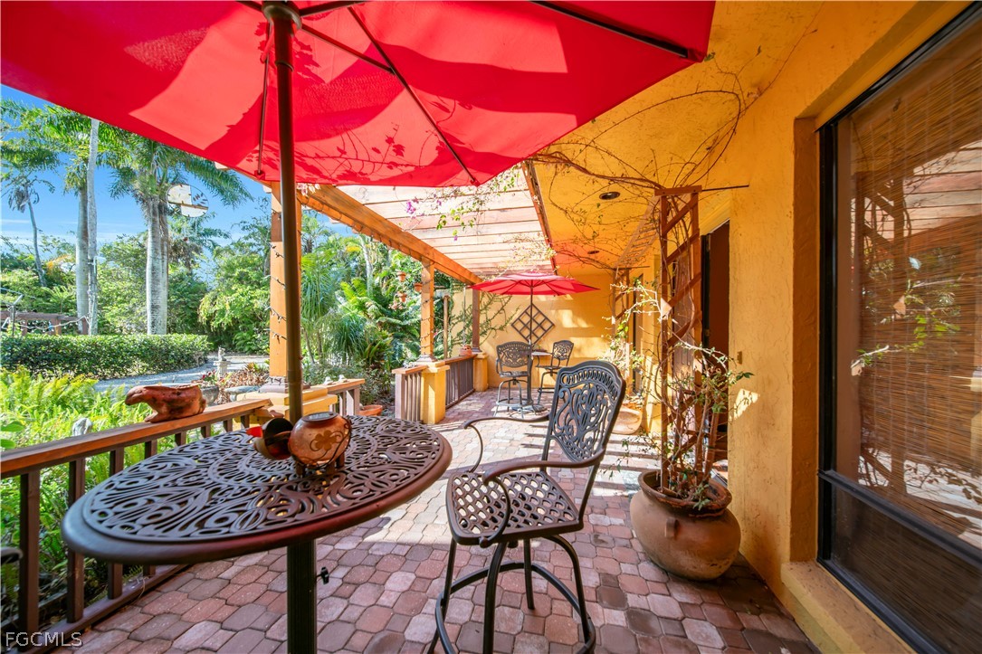 184 W Mariana Avenue