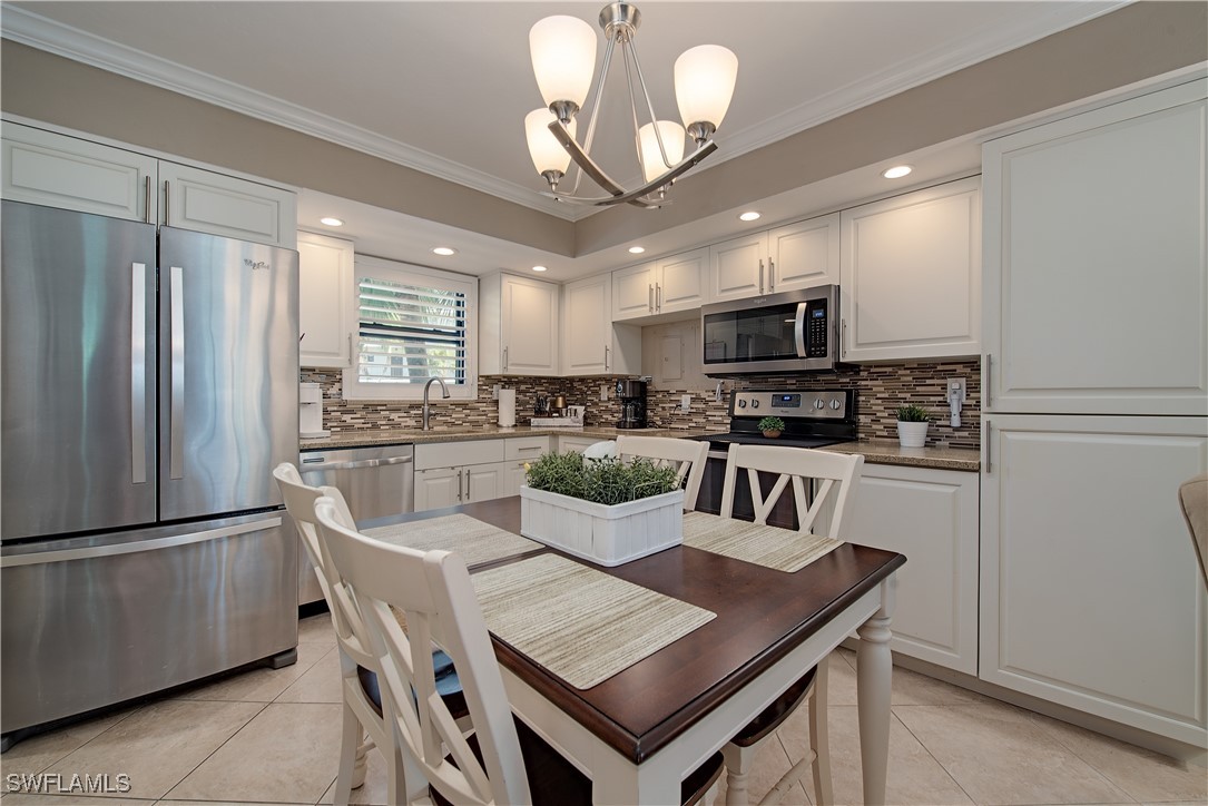 1015 Anglers Cove G203