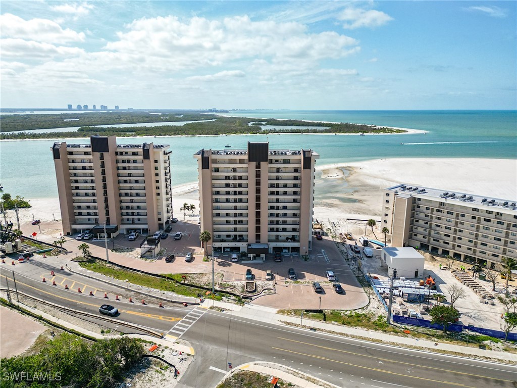 8400 Estero Boulevard 902
