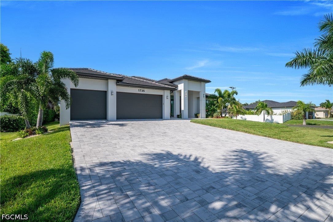 1735 SW 51st Terrace