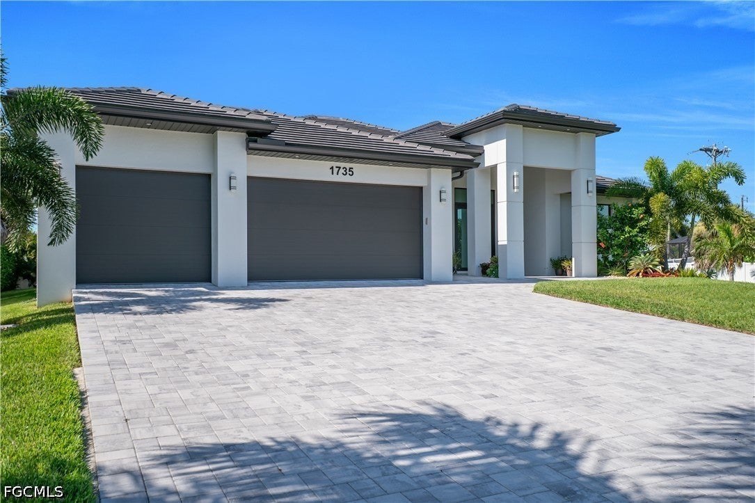 1735 SW 51st Terrace