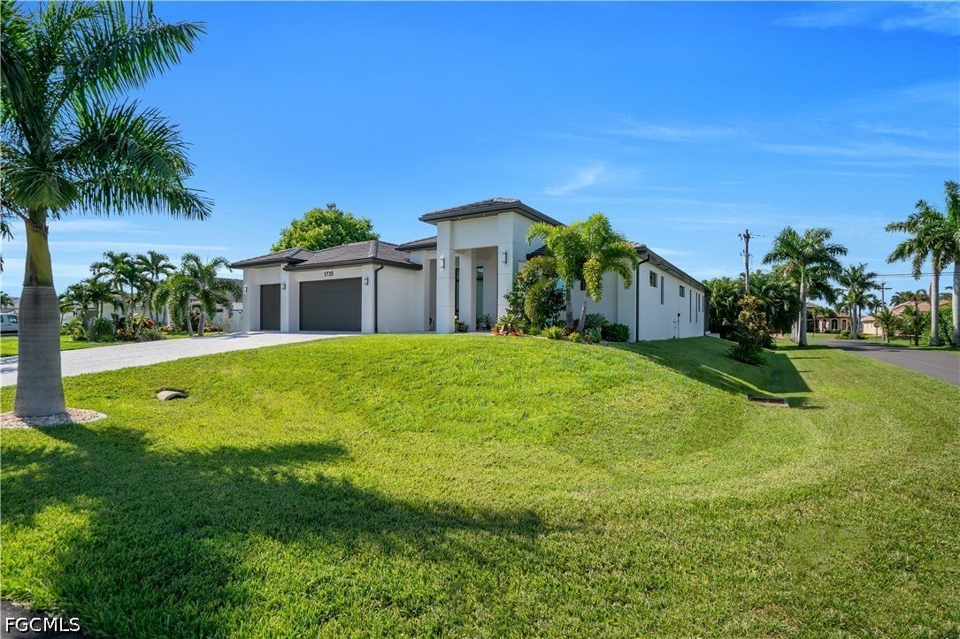 1735 SW 51st Terrace