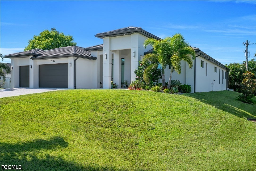 1735 SW 51st Terrace