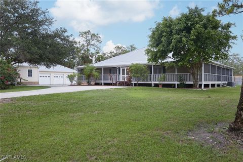 850 12th Avenue NW Naples FL 34120