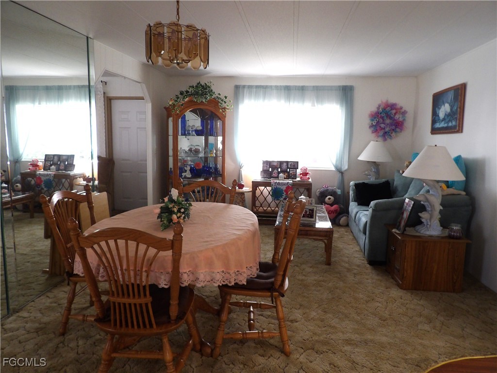 737 KNOTTY PINE Circle