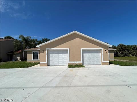 Photo of 1211 SE 8th Terrace, Cape Coral, FL 33990 (MLS # 2026028277)