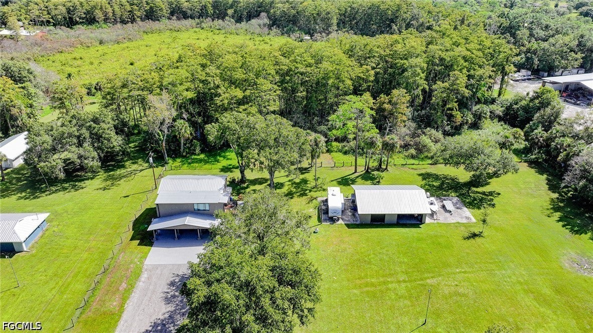 5961 Pangola Road