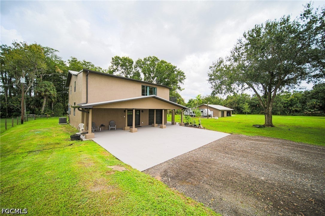 5961 Pangola Road