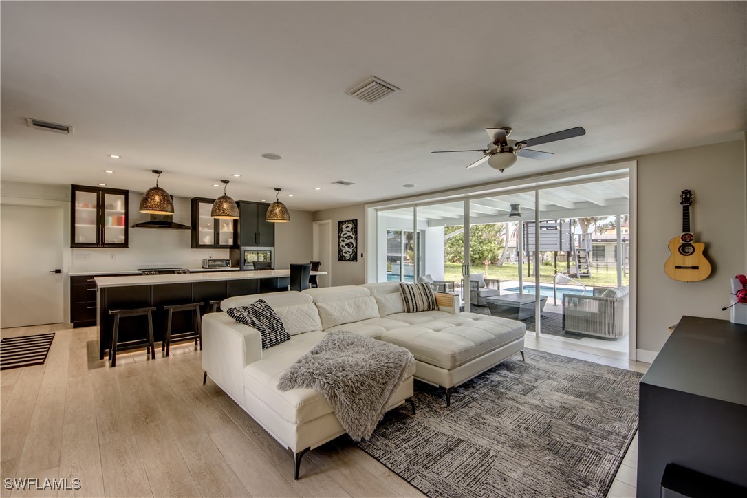 922 Dolphin Drive