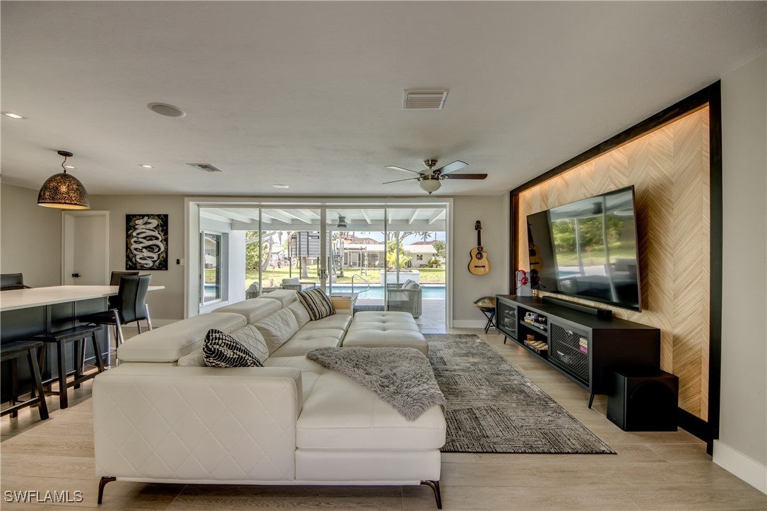 922 Dolphin Drive