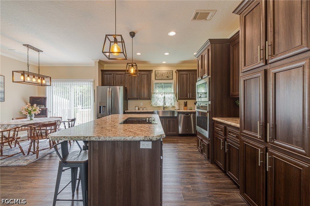 3005 Mignon Circle