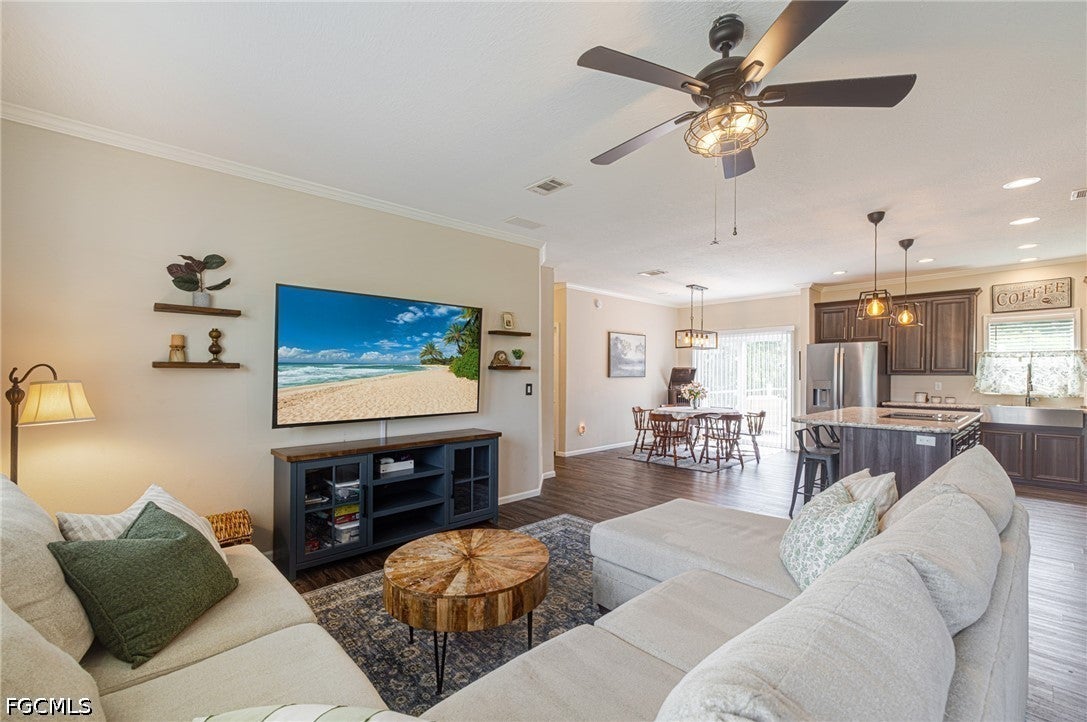 3005 Mignon Circle
