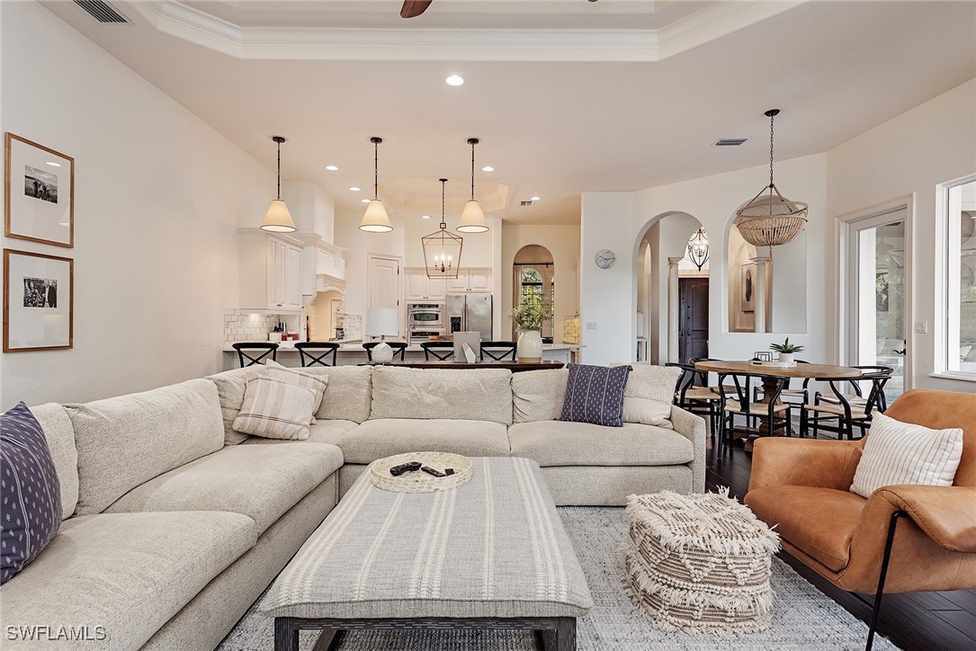 819 Bentwood Drive