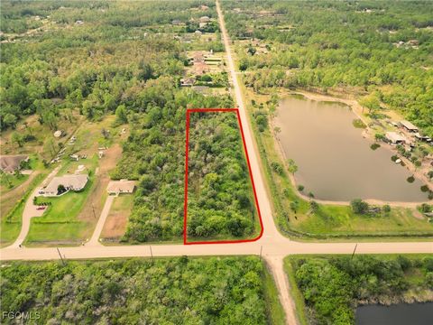 DESOTO BLVD N Naples FL 34120