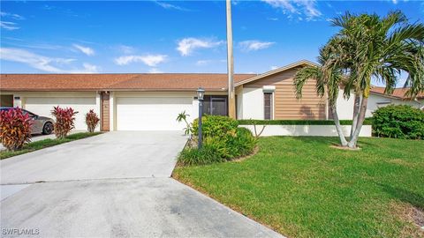 319 Reynolds Court M12 Naples FL 34112