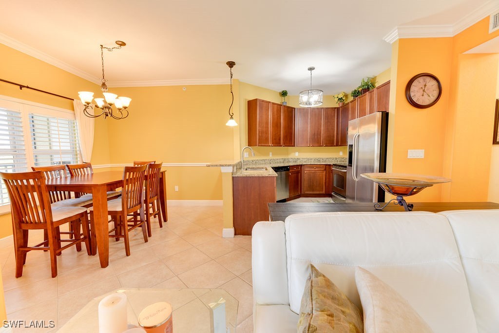 10060 Lake Cove Drive 202
