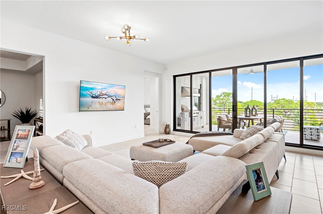 1125 Central Avenue 463