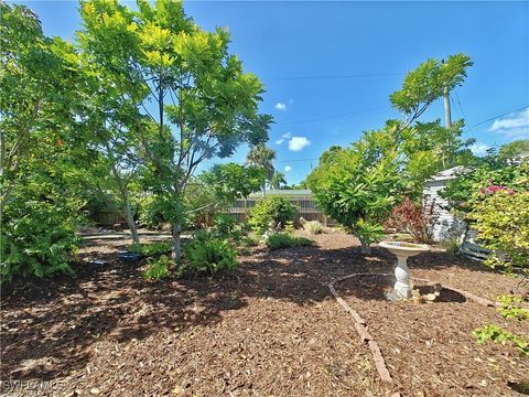 Tiny photo for 1016 Bayshore Avenue, Fort Myers, FL 33919 (MLS # 225059495)
