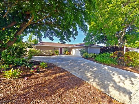 Tiny photo for 1016 Bayshore Avenue, Fort Myers, FL 33919 (MLS # 225059495)