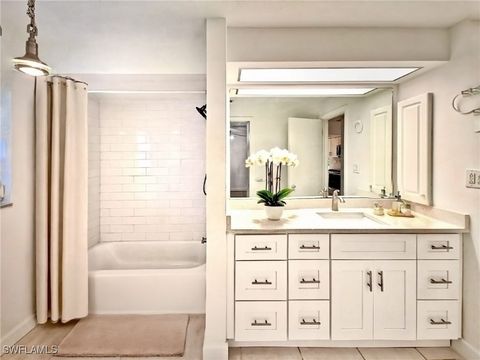 Tiny photo for 1016 Bayshore Avenue, Fort Myers, FL 33919 (MLS # 225059495)