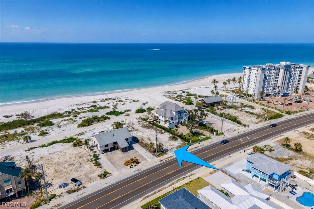 7986 Estero Boulevard