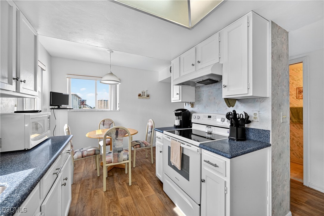 4541 Bay Beach Lane 341