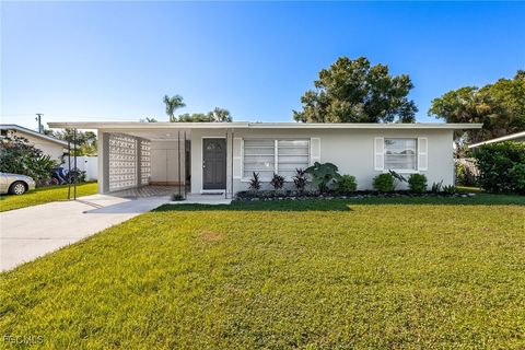 4546 Tennessee Way Fort Myers FL 33905
