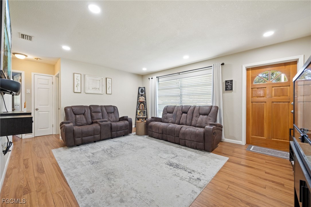 4546 Tennessee Way