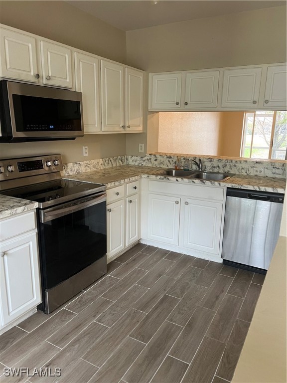 10094 Poppy Hill Drive