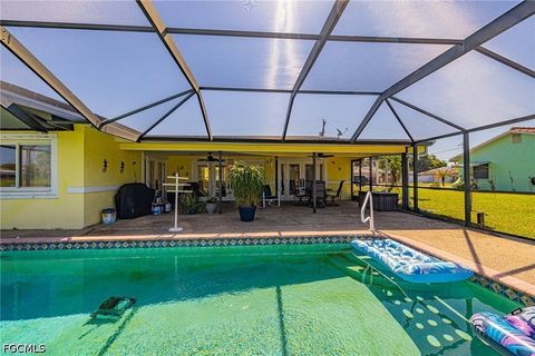 Tiny photo for 2507 LAKEVIEW Drive, Lehigh Acres, FL 33936 (MLS # 2026019996)