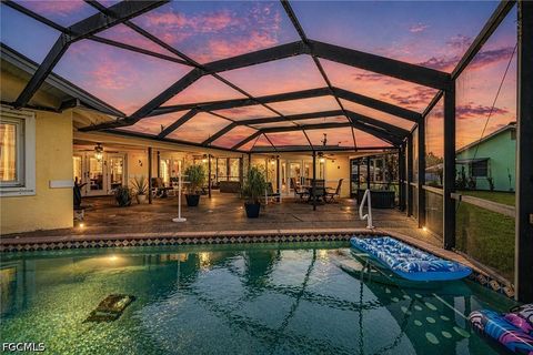 Tiny photo for 2507 LAKEVIEW Drive, Lehigh Acres, FL 33936 (MLS # 2026019996)